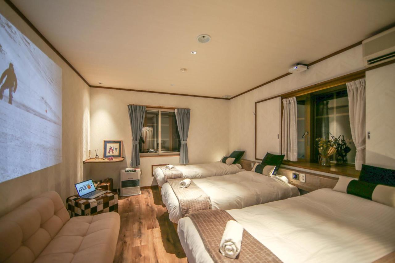 Apricot Pension Hakuba Eksteriør billede